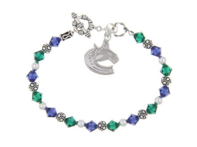 Fanbangle.canucks.look